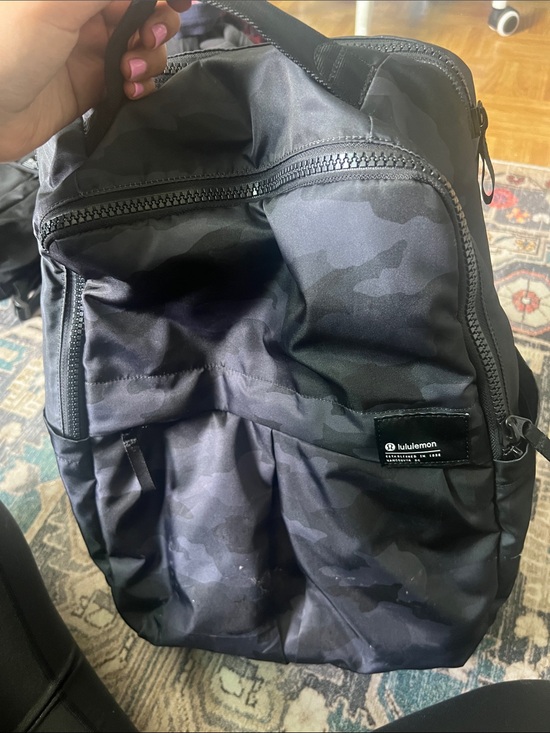 black camo lululemon backpack Lululemon Black Camo Backpack